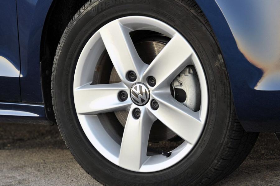  Volkswagen Jetta TDi 2011 года  (фото 52 из 120)
